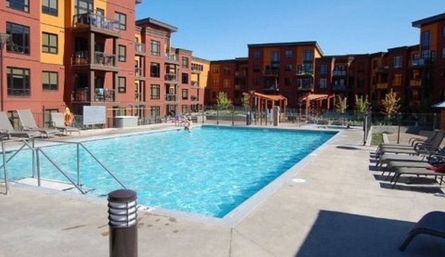 Kelowna - One bedroom + Den - Available Aug 18 to 29