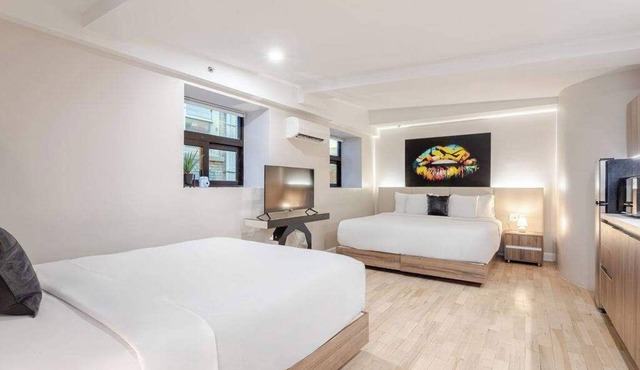 King & Queen – Central MTL Nest