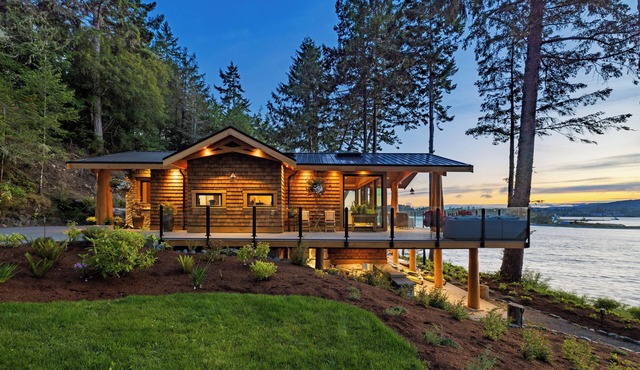 Kingfisher Manor