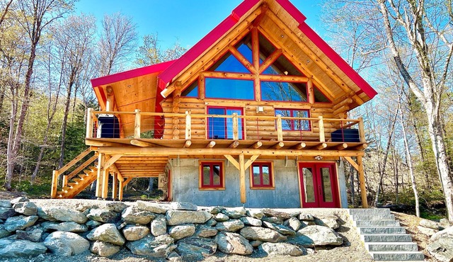 L'expérience Arborum Sugar Camp, Chalet Rustique en Bois Rond au Massif du Sud