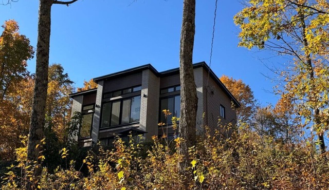 La Vue - Mountain Top Cottage