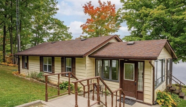 Lake house close to OFSC Trails