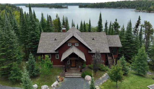 Lakefront, Drive up Cottage on Black Sturgeon Lake