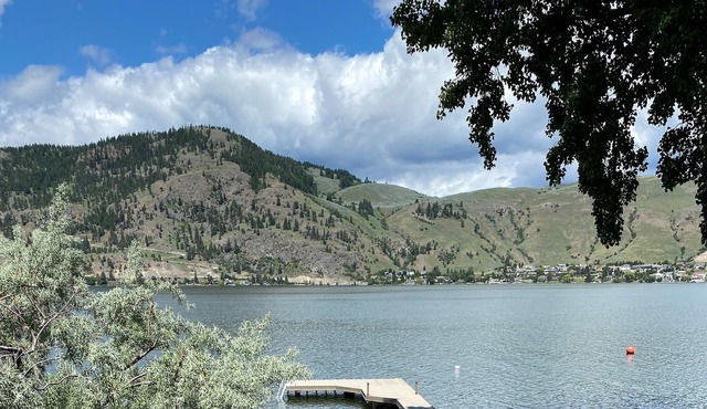 Lakefront House with Fantastic Dock