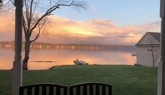 lakefront nature lodge room pet friendly #9