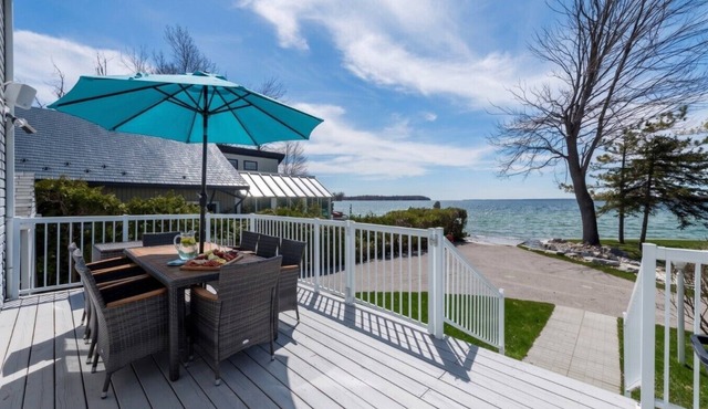 Lakeside Escape in Ramara | Private Water Access