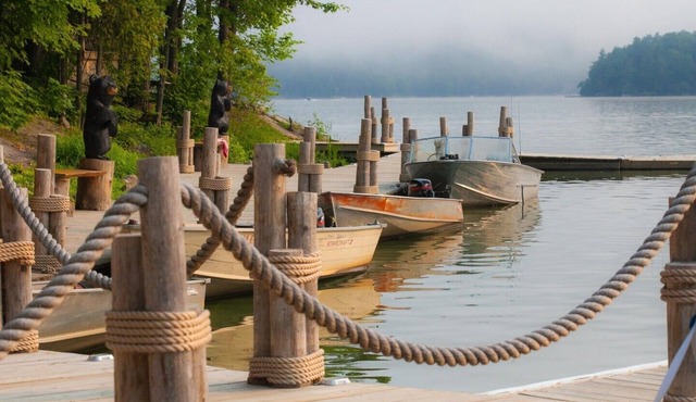 Lakeside - In the heart of Muskoka