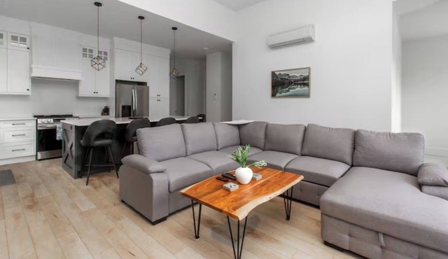 Lakeside Living – New 3 Bedroom Retreat