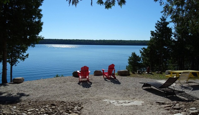Lakeside Wolsey Shores Cottage on Manitoulin Island Weekly Sat to Sat Rentals