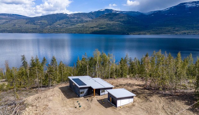 Lakeview Cottage and Boat Slip - Momich