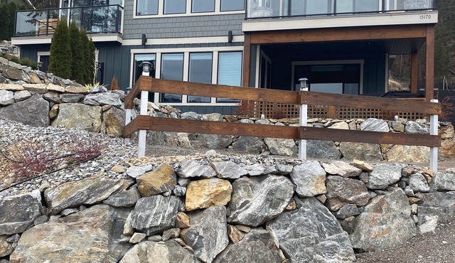 Lakeview Getaway with a Hot Tub