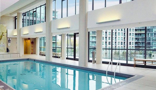 Lakeview Toronto MAJOR INTERNATIONAL SPORTING EVENT venue Condo W/Free Parking Near BMO Field