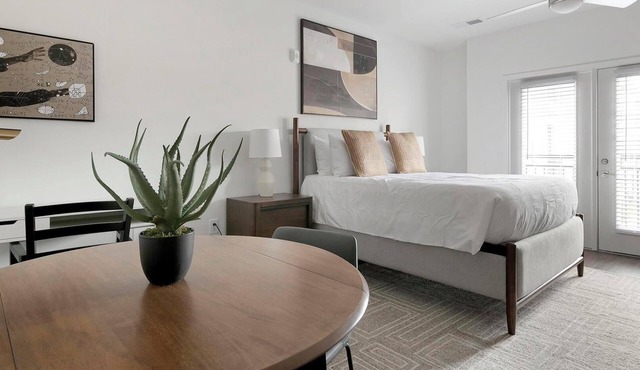 Landing | Stunning Studio, Clubhouse, Gym