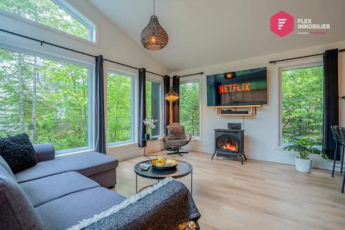 Le Grand Pic de Portneuf - Chalet Cinéma Piscine Billard - Resort près de Québec