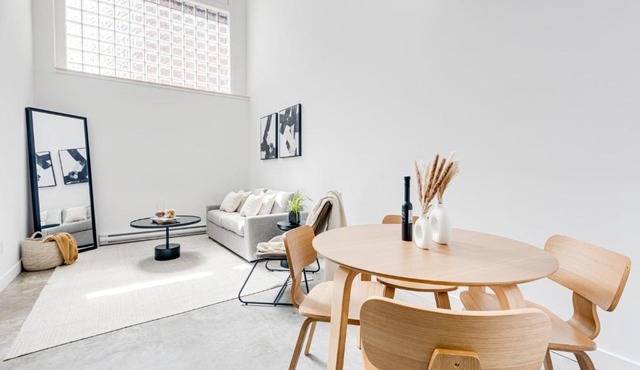 Le Mile End by M11 - Luxurious Two-Floor 1BDR Loft