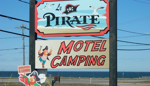 Le Pirate Motel et Camping