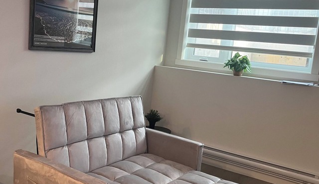 Livingston Calgary - lovely space. Easily accessible to many amenities