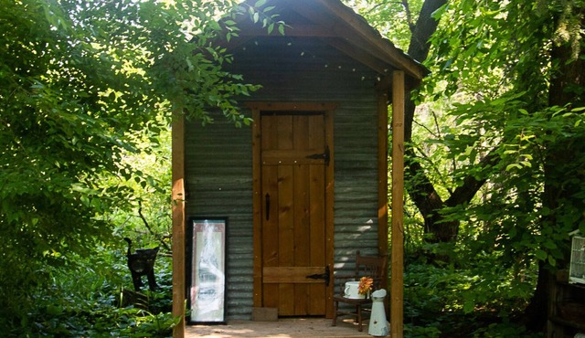Log Cabin - 7 acres off the grid