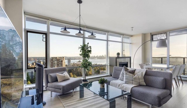 Lonsdale Quay Flat in North Vancouver