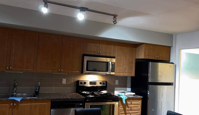 Lovely- 1 bedroom condo with pool