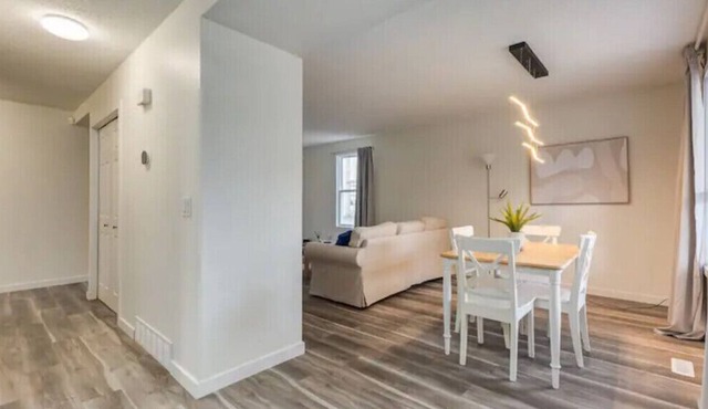 *Lovely* 3 BR - OnRoute to Banff