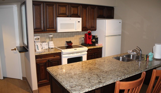 Lovely condo unit in Horseshoe Valley