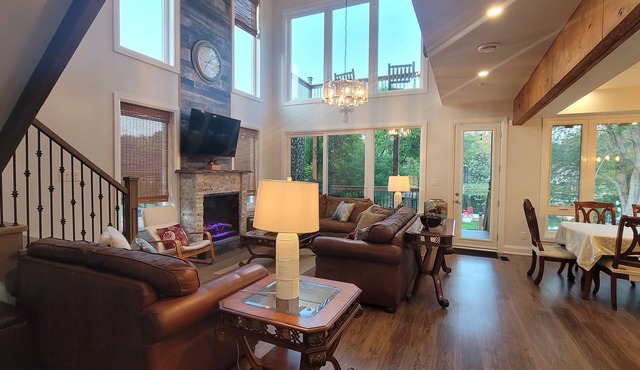 Lovely Newly Built Cottage by the Water