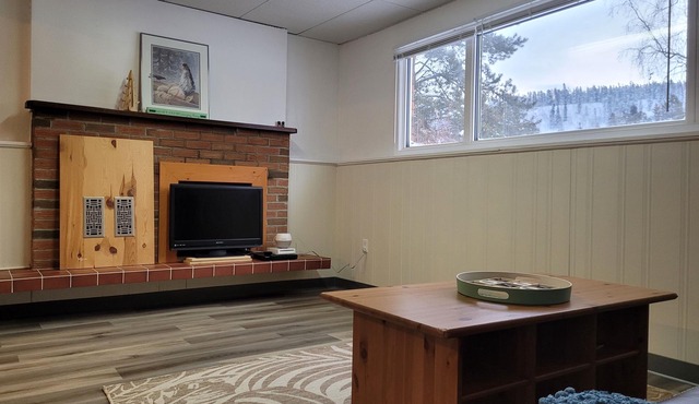 Lower Level Suite
