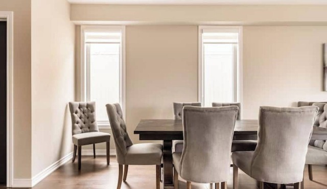 Luxurious 4-bedroom home with Elegant Finishes in Thorold