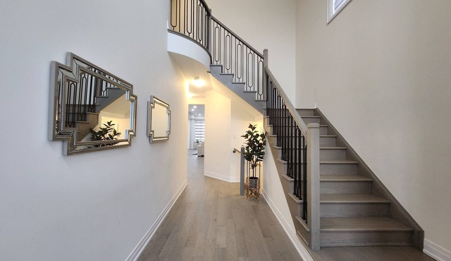 Luxurious Brand-New 4 Bedrooms Detached House Backing To Pond