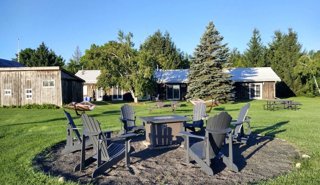 Luxurious country living at its best with sauna, swimming pool & games room