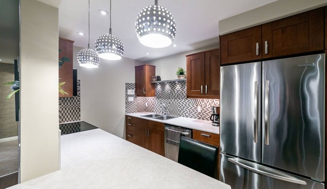 Luxury 2br near JasperPlace