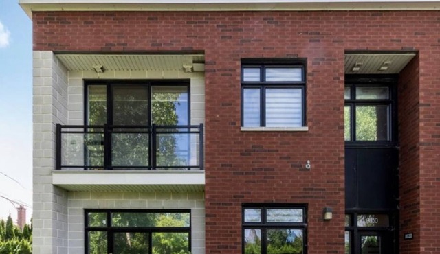 Luxury 3Br House! Indoor Parking! 10 min to DT!