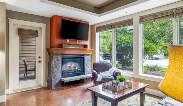 Luxury Condo in Solara Resort and Spa Canmore