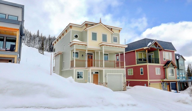 Luxury Family Ski Chalet with Private Suite & Hot Tub | True Ski-In/Out