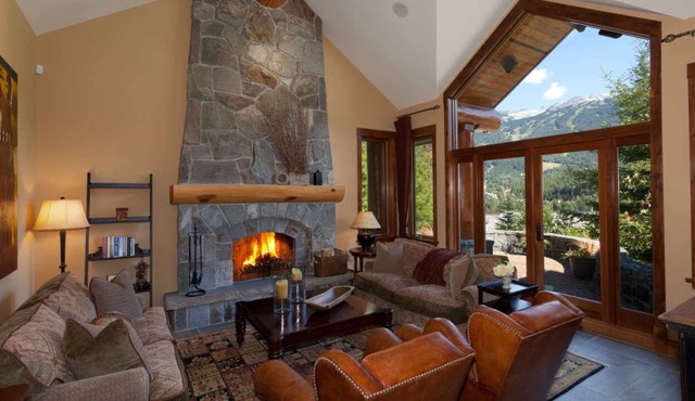 Luxury Five Bedroom Chalet with views of Blackcomb Mountain & Whistler