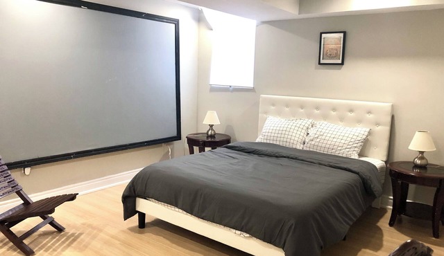Luxury high rated guest apartment close to all attractions and Airport