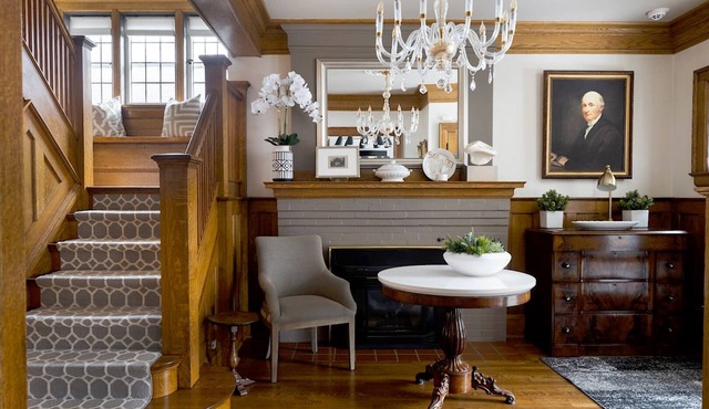 LUXURY HISTORIC CENTURY HOME | CENTRAL TORONTO | WEDDING GROUPS | 6 BEDROOMS