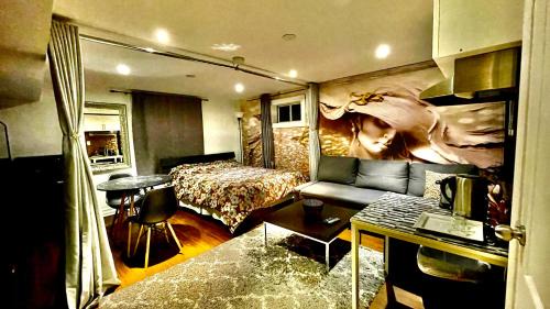 Luxury KIA Room K
