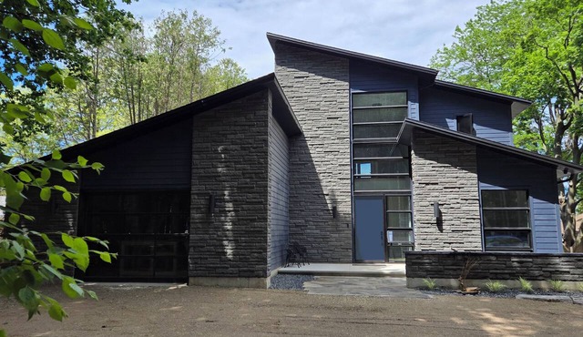 Luxury Lakeside Tranquillity - an executive home with lakefront views.