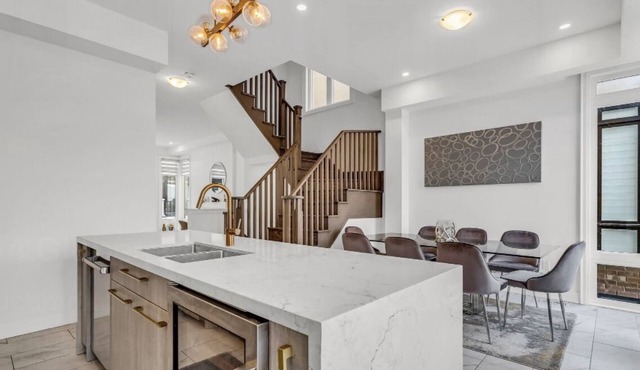 Luxury newly built home in Richmond hill