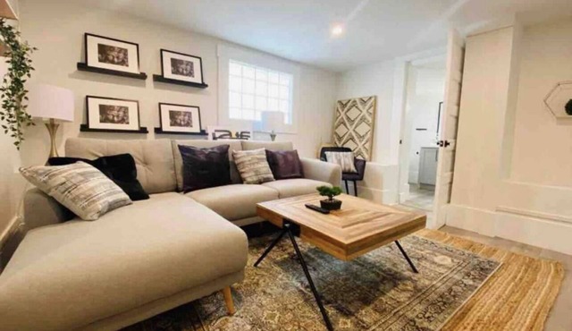 Maple beach house Garden suite