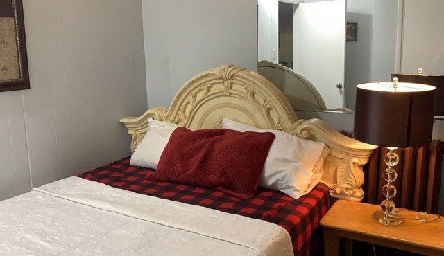 Marmora and Lake Inn Apartment