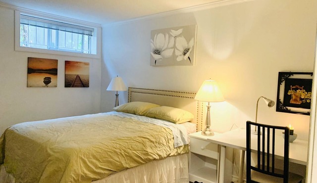 MARY'S COZY ROOM NEAR YVR UBC DOWNTOWN RIC