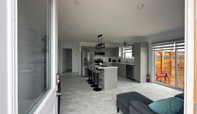 Mermaid Meadow Escape cozy apartment 3.5 miles to downtown Charlottetown.