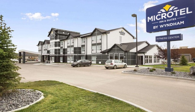 Microtel Inn & Suites by Wyndham Blackfalds