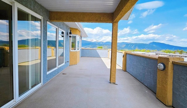 Misty Mountain Inn and Suites