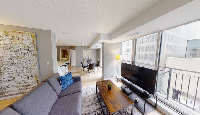 Modern 3-BR Condo DT Toronto