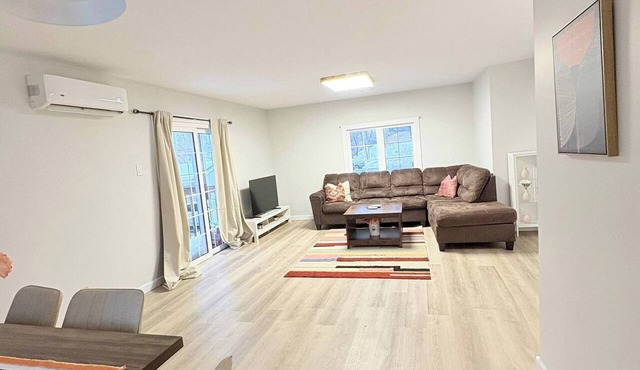 Modern 3BR Near Long Lake Minutes to Downtown