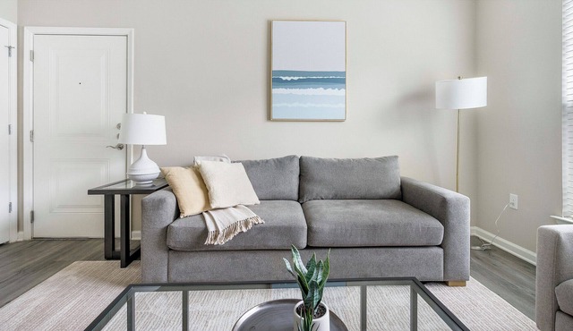Modern Apartment in Prime Location (ID1375X557)